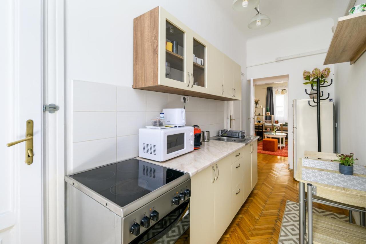 Margaret Apartment By The Danube Budapeste Exterior foto